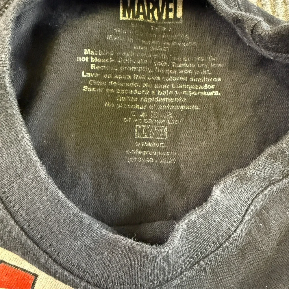 Marvel Avengers Captain America‎ Lives Again Comic Cover Black Graphic T-Shirt